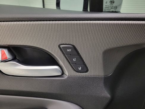 Used 2020 Hyundai Santa Fe Limited w/ Cargo Package image 3