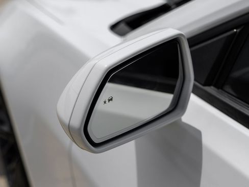 Used 2017 Chevrolet Camaro ZL1 RWD image 37