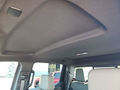 Used 2023 Chevrolet Silverado 1500 ZR2 w/ Technology Package image 20