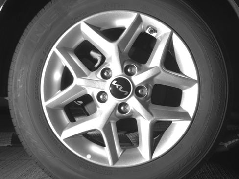 Used 2025 Kia Soul LX w/ LX Technology Package image 15