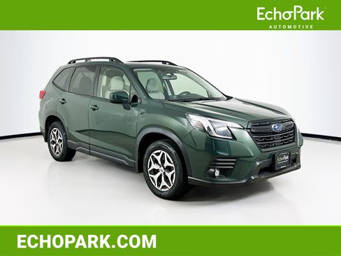 Used 2024 Subaru Forester Premium AWD/4WD image 1