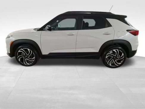 Used 2024 Chevrolet TrailBlazer RS w/ Convenience Package FWD image 4
