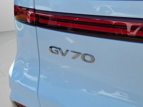New 2026 Genesis GV70 2.5T Sport Prestige AWD/4WD image 13