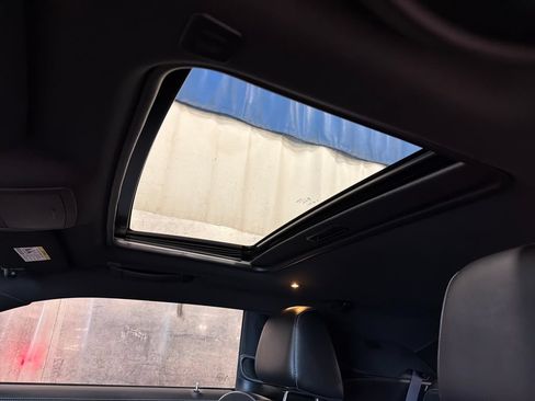 Used 2022 Dodge Challenger SRT Hellcat Redeye RWD image 3