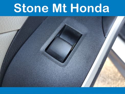 Used 2021 Toyota RAV4 XLE image 14