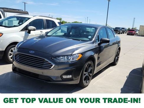 Used 2020 Ford Fusion SE w/ Equipment Group 151A FWD image 1