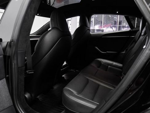 Used 2022 Tesla Model S Plaid image 39