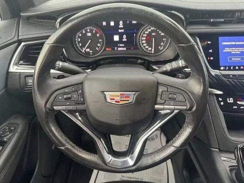 Used 2024 Cadillac XT6 Premium Luxury w/ Technology Package AWD/4WD image 25
