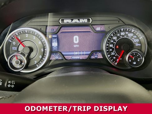 Used 2025 RAM 1500 Laramie image 17