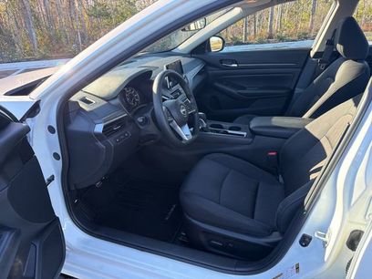 Used 2025 Nissan Altima 2.5 SV