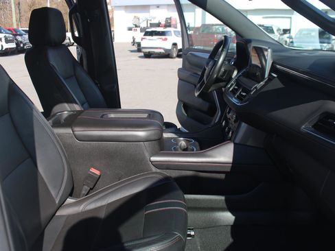 Used 2021 Chevrolet Suburban RST w/ Luxury Package image 33