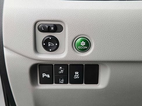 Certified 2022 Honda Pilot Touring image 22