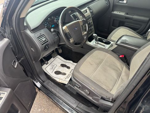 Used 2011 Ford Flex SE image 10
