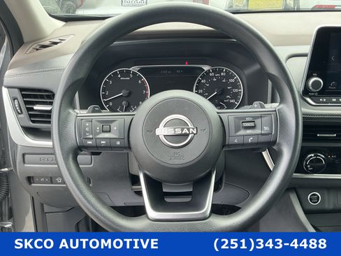 Used 2023 Nissan Rogue S FWD image 18