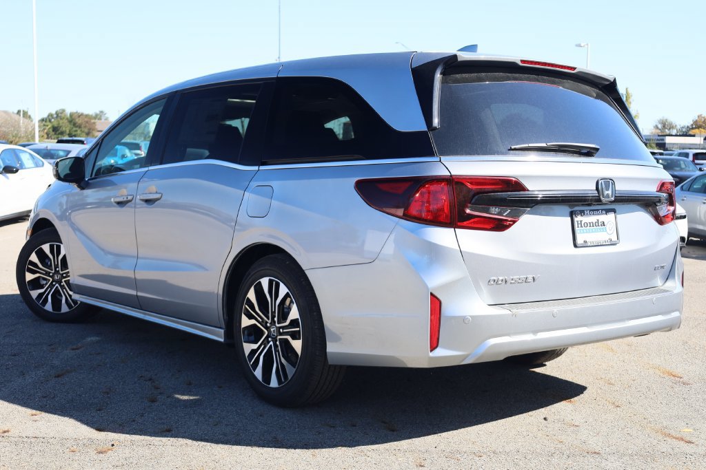New 2027 Honda Odyssey Elite image 4