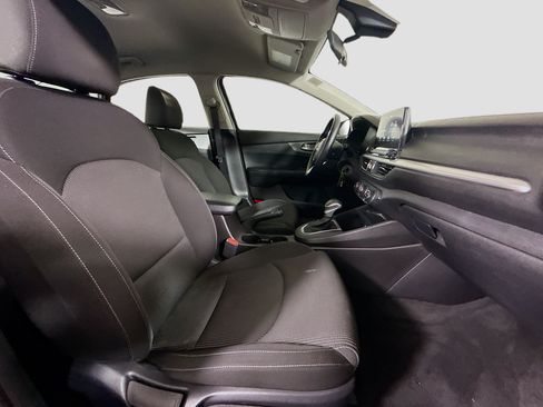 Used 2021 Kia Forte LXS FWD image 28