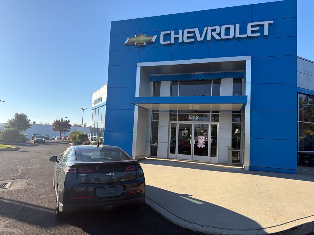 Used 2014 Chevrolet Volt Premium w/ Premium Trim Package FWD image 5