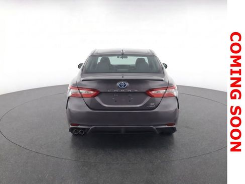 Used 2024 Toyota Camry SE FWD image 9