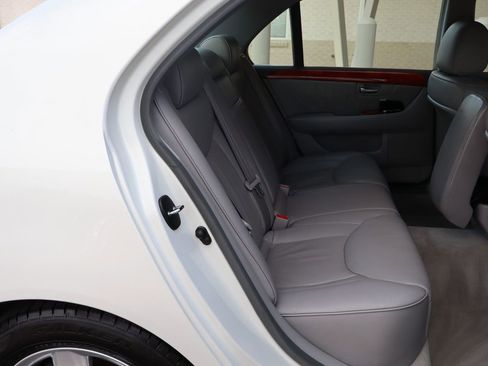 Used 2005 Lexus LS 430 image 21