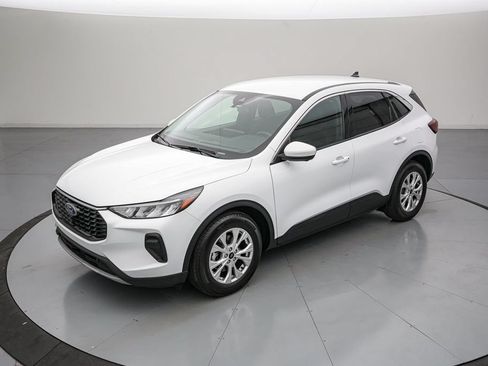 Certified 2023 Ford Escape Active w/ Tech Pack #2 FWD image 8
