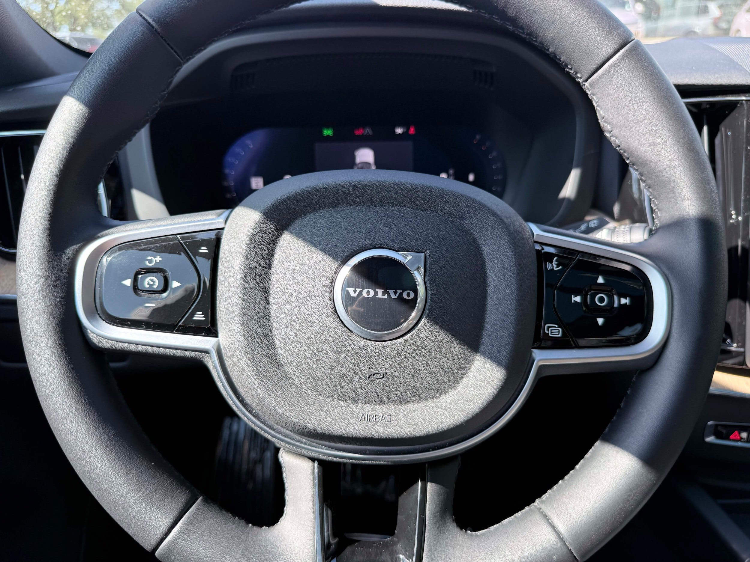 Certified 2026 Volvo XC60 B5 Plus AWD/4WD image 20
