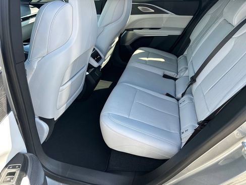 Certified 2024 Cadillac Lyriq Luxury RWD image 21