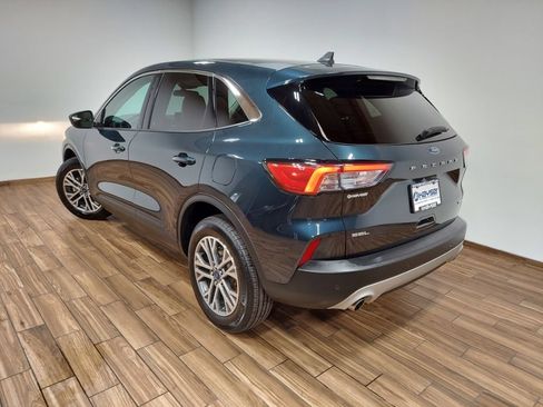 Used 2022 Ford Escape SEL AWD/4WD image 17