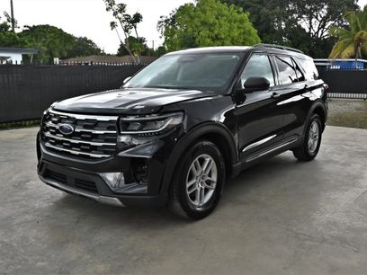 Used 2025 Ford Explorer Active w/ Active Comfort Package