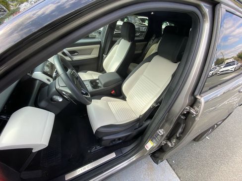 Used 2024 Land Rover Discovery Sport Dynamic SE image 30