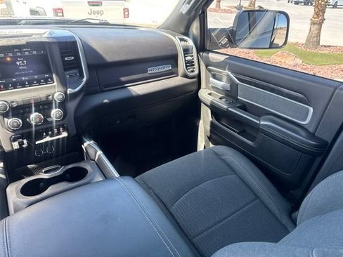 Certified 2021 RAM 2500 Big Horn w/ Night Edition AWD/4WD image 16