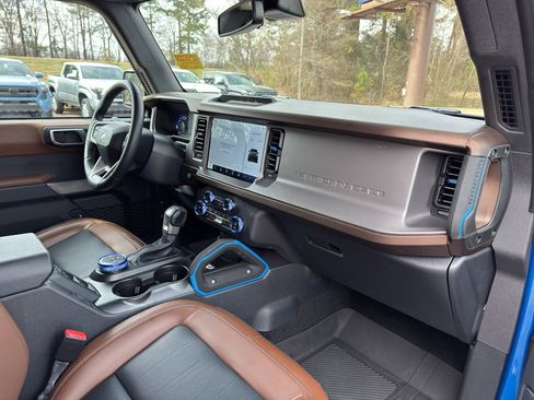 Used 2023 Ford Bronco Outer Banks image 18