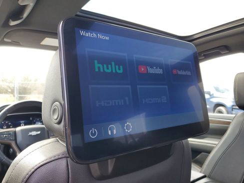 Used 2023 Chevrolet Suburban High Country w/ Advanced Technology Package image 33