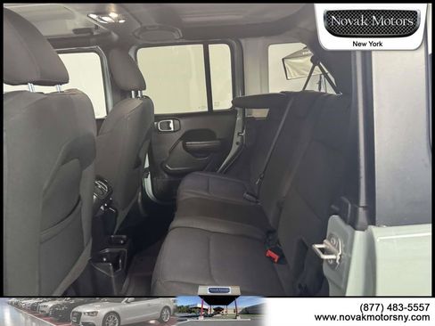 Used 2023 Jeep Wrangler Willys AWD/4WD image 11