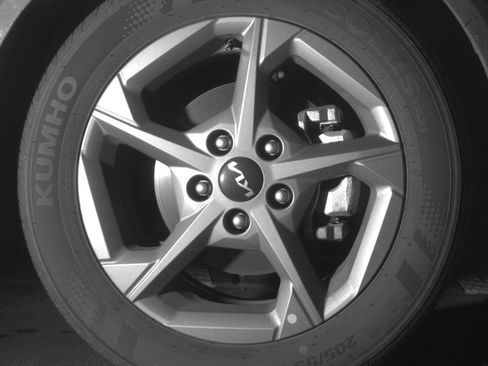 Used 2025 Kia K4 FWD image 16