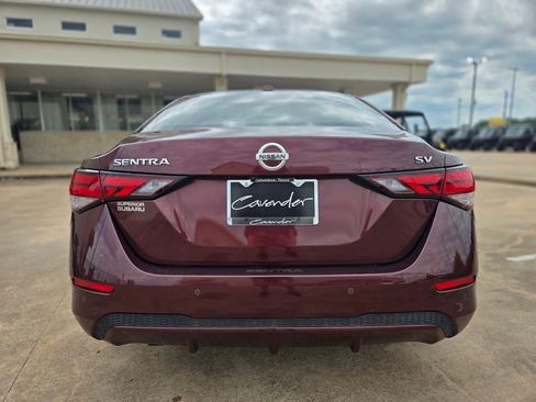 Used 2021 Nissan Sentra SV FWD image 6
