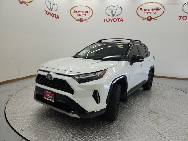 Used 2023 Toyota RAV4 XSE AWD/4WD image 2