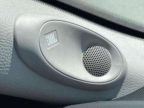 Used 2025 Toyota Camry XLE w/ Premium Plus Package image 18