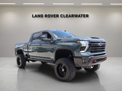 Used 2025 Chevrolet Silverado 2500 LTZ w/ Trail Boss Package AWD/4WD image 3