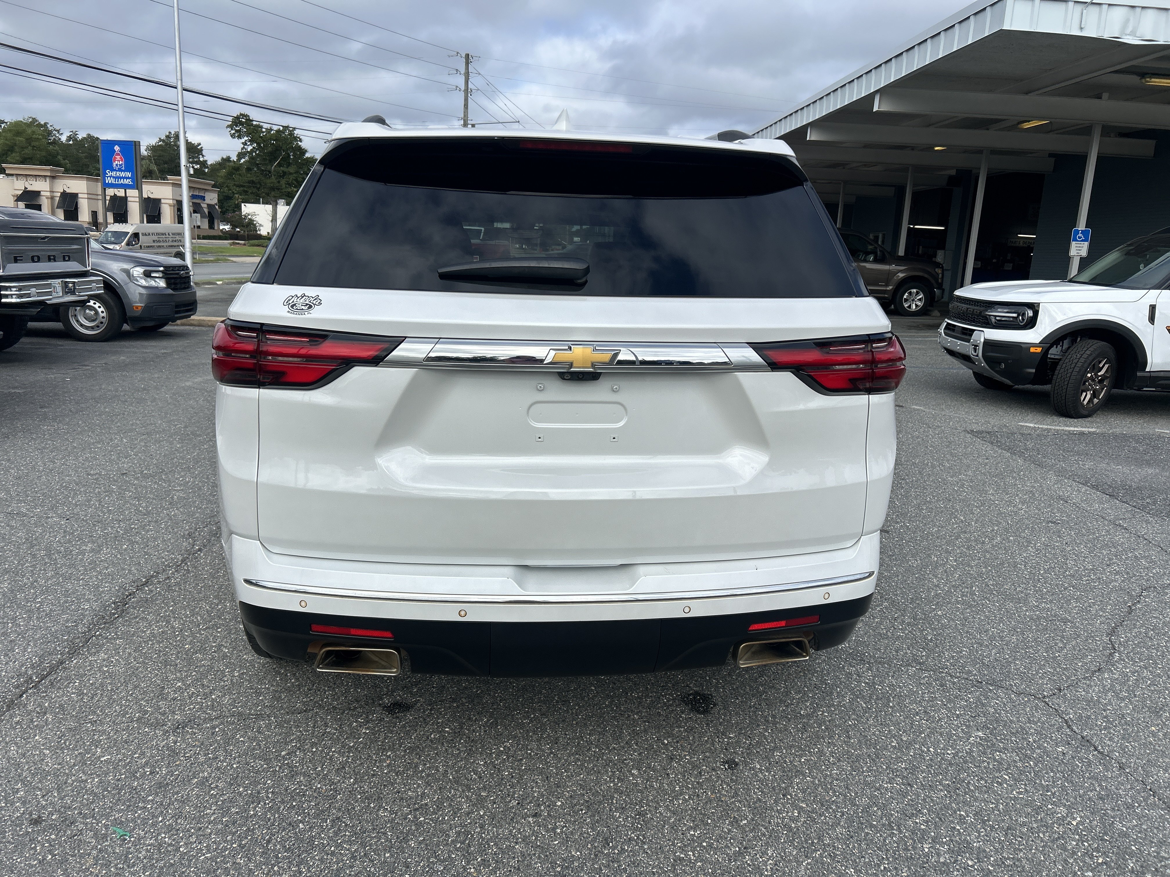 Used 2023 Chevrolet Traverse High Country w/ LPO, Floor Liner Package AWD/4WD image 6