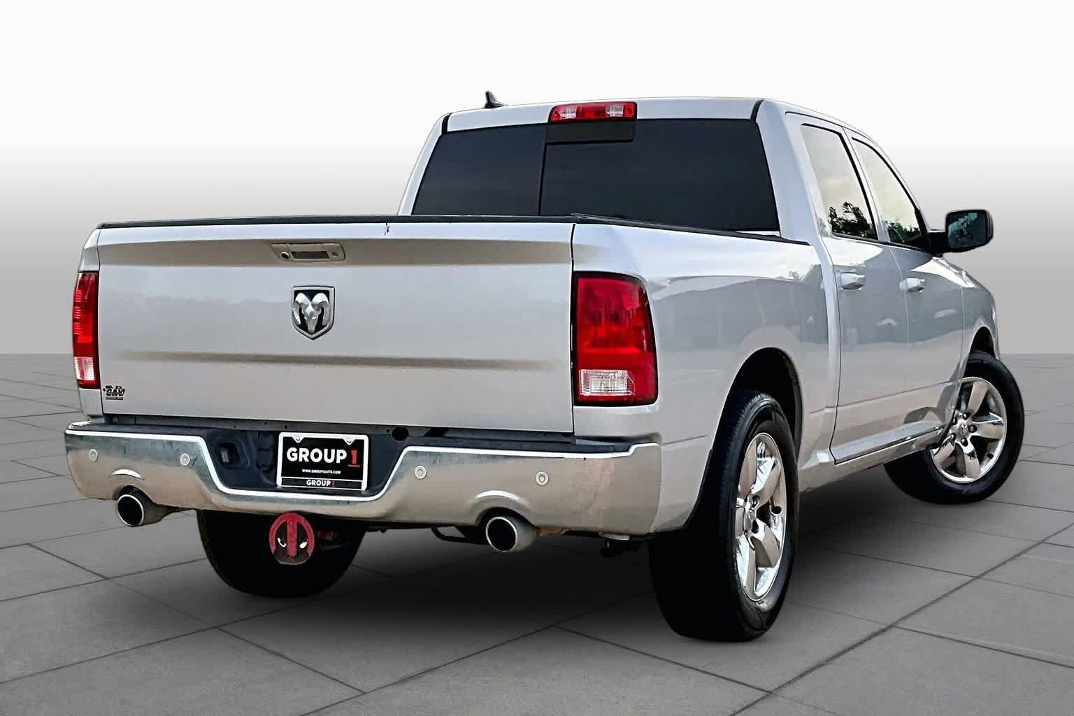 Used 2016 RAM 1500 Lone Star RWD image 10