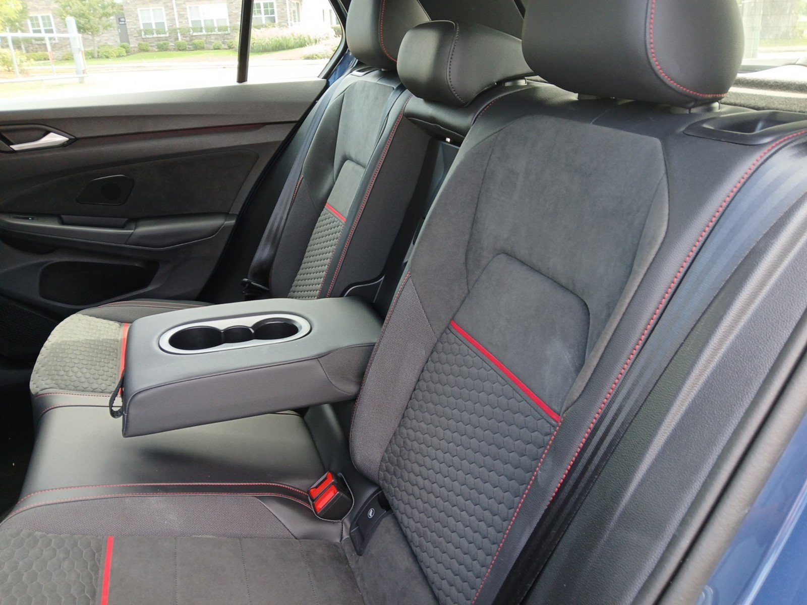 Used 2025 Volkswagen GTI SE FWD image 22