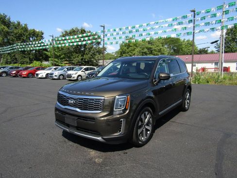 Used 2021 Kia Telluride S AWD/4WD image 3