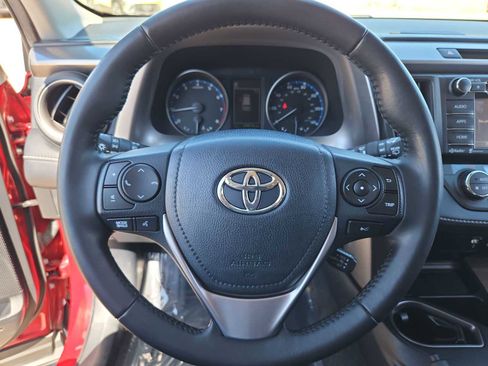 Used 2018 Toyota RAV4 XLE image 24