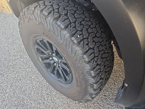 Used 2026 Ford F150 Raptor AWD/4WD image 7