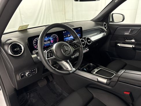 Certified 2026 Mercedes-Benz GLB 250 image 4