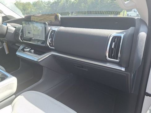 New 2025 Ford Expedition Platinum w/ Driver's Package image 34