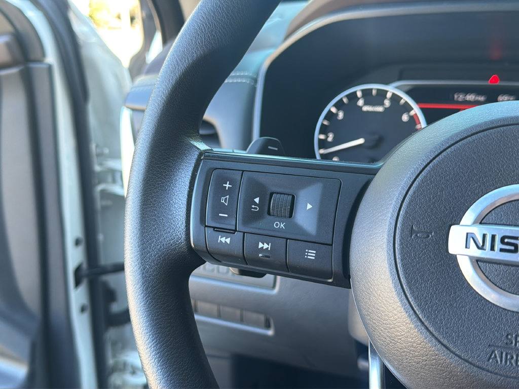 Used 2021 Nissan Rogue S FWD image 24