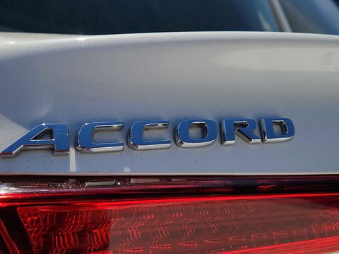 Used 2019 Honda Accord LX image 30