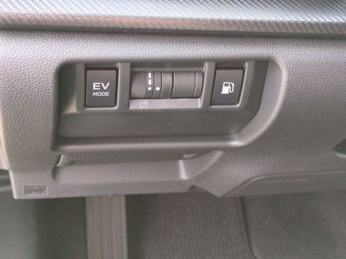 New 2026 Subaru Crosstrek 2.5i Limited image 17