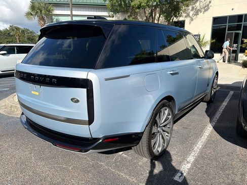 Used 2023 Land Rover Range Rover Long Wheelbase SE AWD/4WD image 5